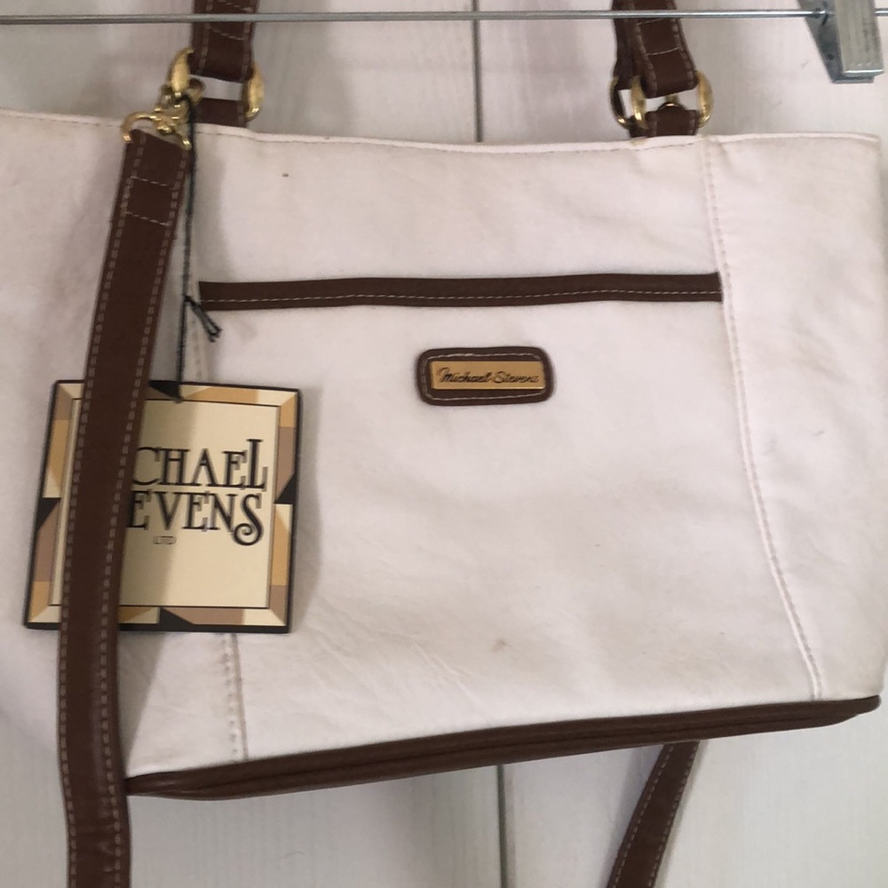 Woman’s Michael Stevens purse